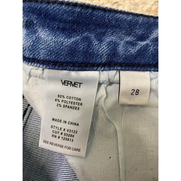 28 Buckle Vervet High-Rise Crop Flare Lightly Distressed Raw Hem - Picture 7 of 7